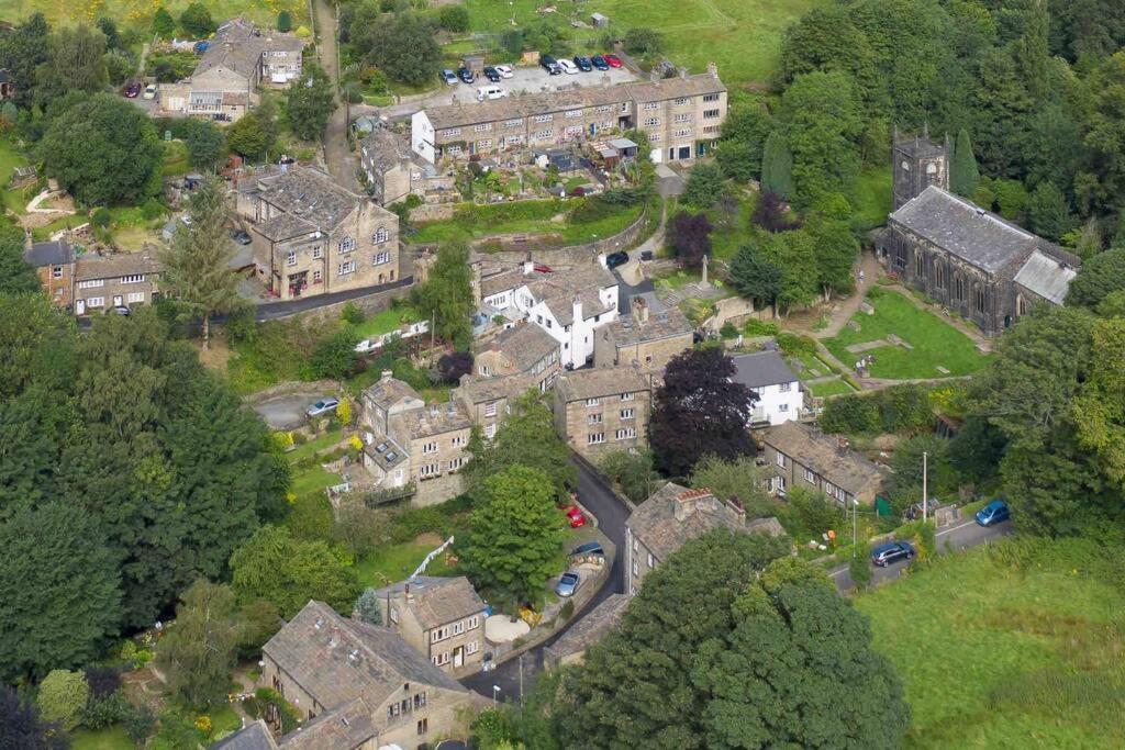 Entire Cottage In The Beautiful Calder Valley 할리팩스 외부 사진