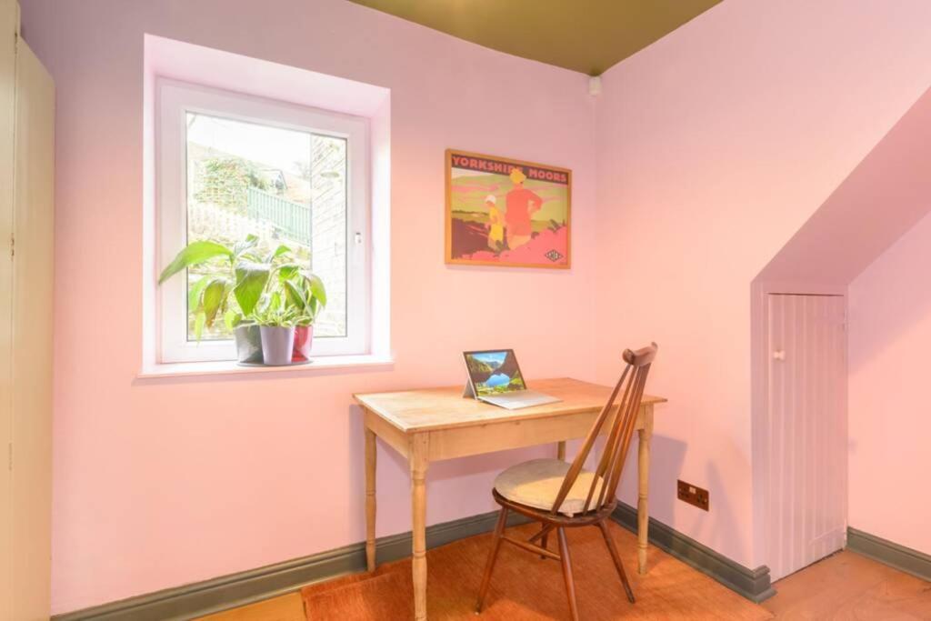 Entire Cottage In The Beautiful Calder Valley 할리팩스 외부 사진